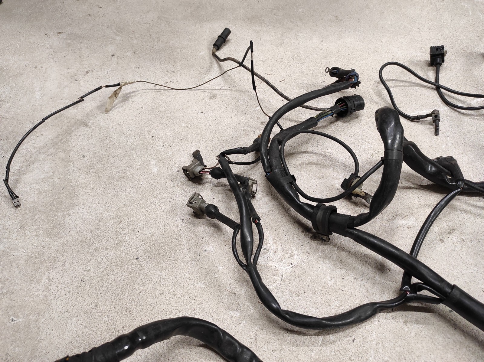 bmw-e28-520i-m20-m20b20-jetronic-25-pin-motor-engine-ecu-dme-wiring