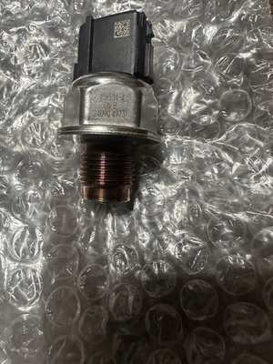 #ad RE549752: Fuel Rail Pressure Sensor OEM John Deere $300.00