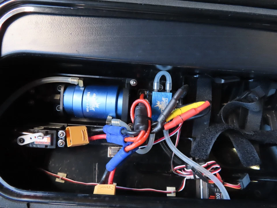 #SE4760# Pro Boat Sonicwake V2 36" Self-Righting Brushless RC Boot *lesen* - Bild 3 von 4