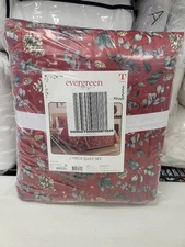 Evergreen Ivy Gloria Charmeuse 2-Pc. Twin Quilt Set Red