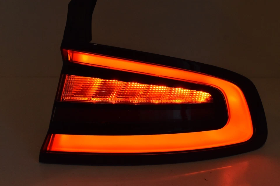 2015-2022 Dodge Charger Passenger Side Right Tail Light Lamp OEM - Image 2 of 4