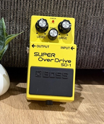 Boss SD-1 Super Overdrive Guitar Effect Pedal
