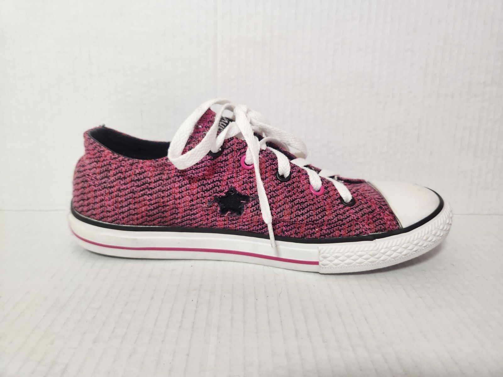 Converse Chuck Taylor All Star Womens Size 6 Pink Athletic Shoes Sneakers thumbnail 5
