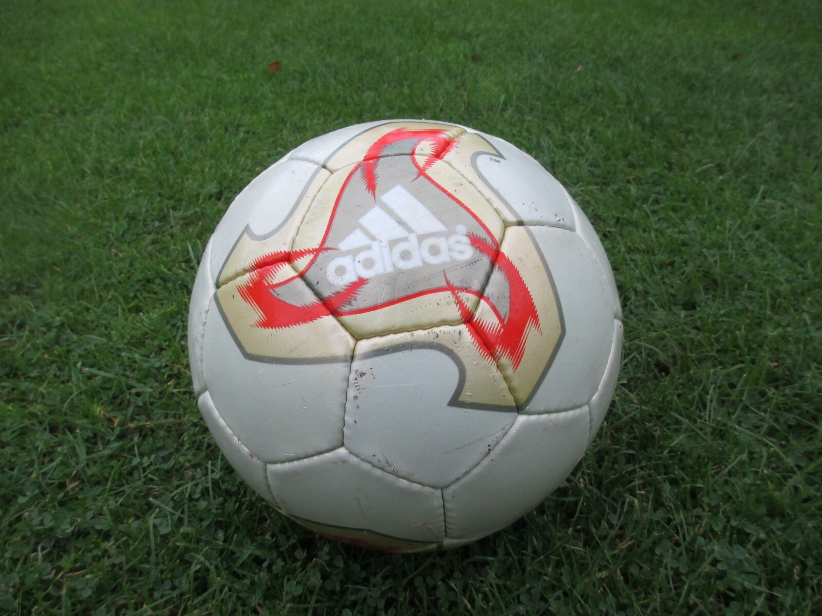 adidas 2002 world cup ball