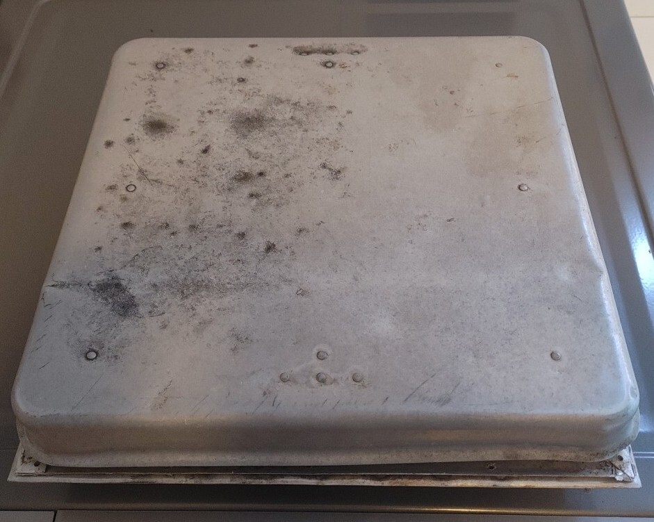 Hehr Airstream Roof Vent, Screen, And Ladeau Actuators With Interior