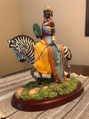 Thomas Blackshear's Ebony Visions The African Queen, New, COA, Box, Item 37112F