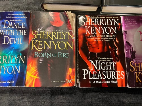 LOT OF 15 SHERRILYN KENYON PARANORMAL ROMANCE HARDCOVER & PAPERBACK BOOKS - Picture 7 of 9