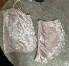 VINTAGE 2 PIECE LINGERIE SET SIZE LARGE. PINK. TLC ELASTIC