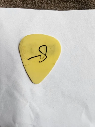 Pearl Jam pick Stone Gossard Pick Pearl JamUpside Down Signature pick - Picture 2 of 2