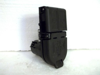 Genuine GM 20-26 Silverado, Sierra Hitch Receptacle 13553639 7 Pin w/Dual Camera