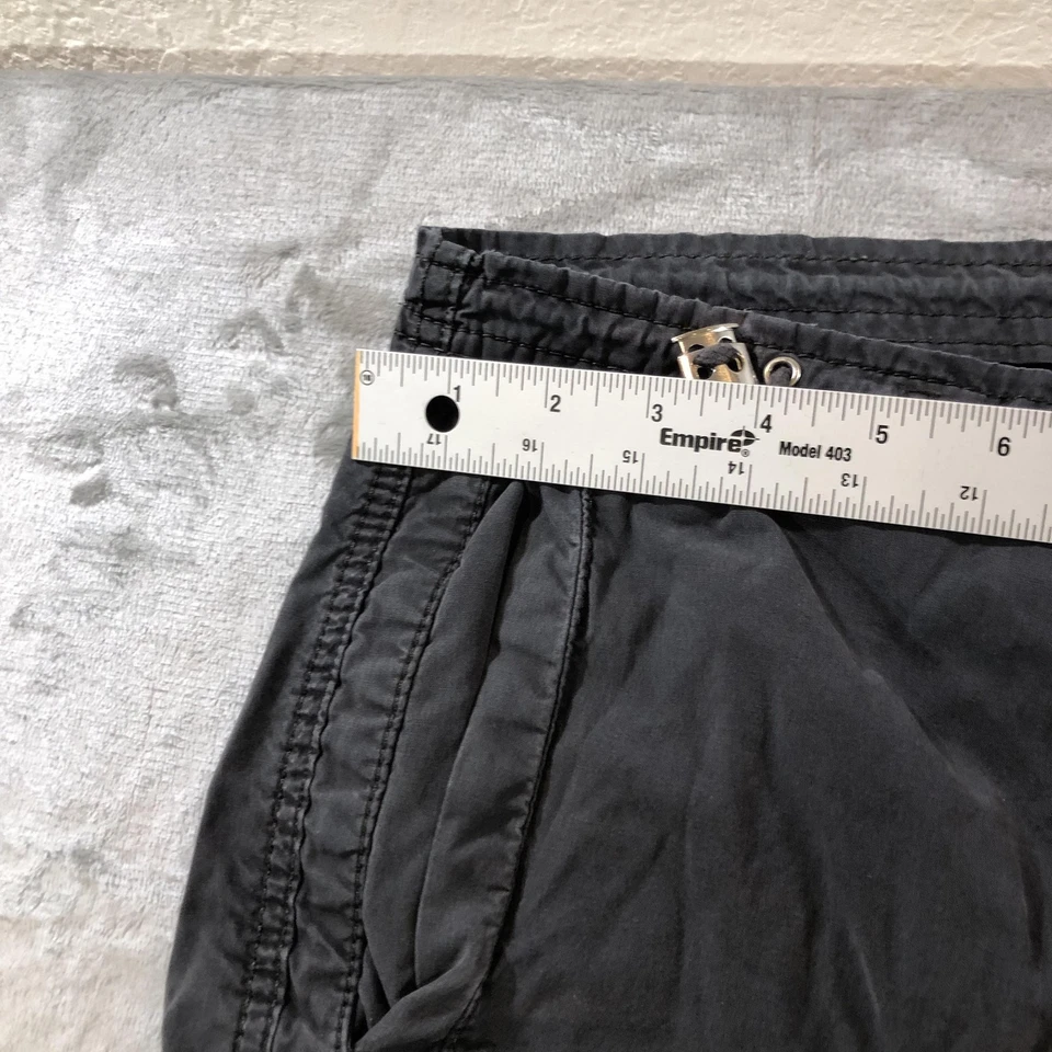 Pantalones cargo True Religion Section para mujer 25 negros tiro bajo convertibles lengüeta enrollable Foto 2 de 4