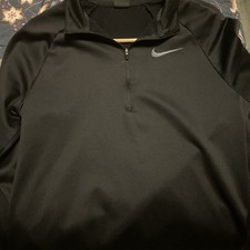 Nike adult Medium Black Dri Fit Long Sleeve 1/4 Zip