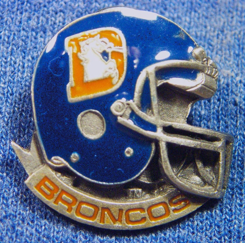 New Denver Broncos NFL "Fine Pewter" Hat Lapel Collector Pin Siskiyou SF9