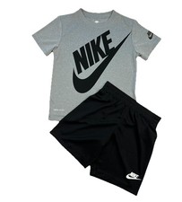 NIKE 2 Piece Set DRI-FIT Shirt  Shorts Boy Youth Sz 6 missing One Tag-shirt 