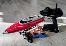 JJRC Ferngesteuertes Boot mit 2 x Akkus wie Neu