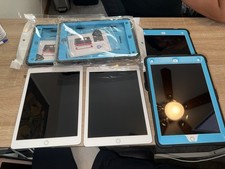 Apple iPad 6th Gen 9.7in 128GB Silver Wi-Fi  Cellular Tablet A1954
