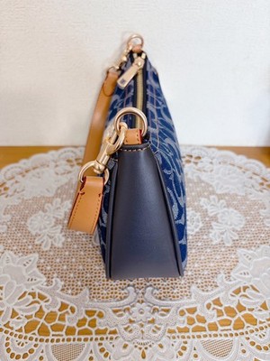 Coach CAF82 Denim/Natural Teri Shoulder Bag Signature Denim Outlet