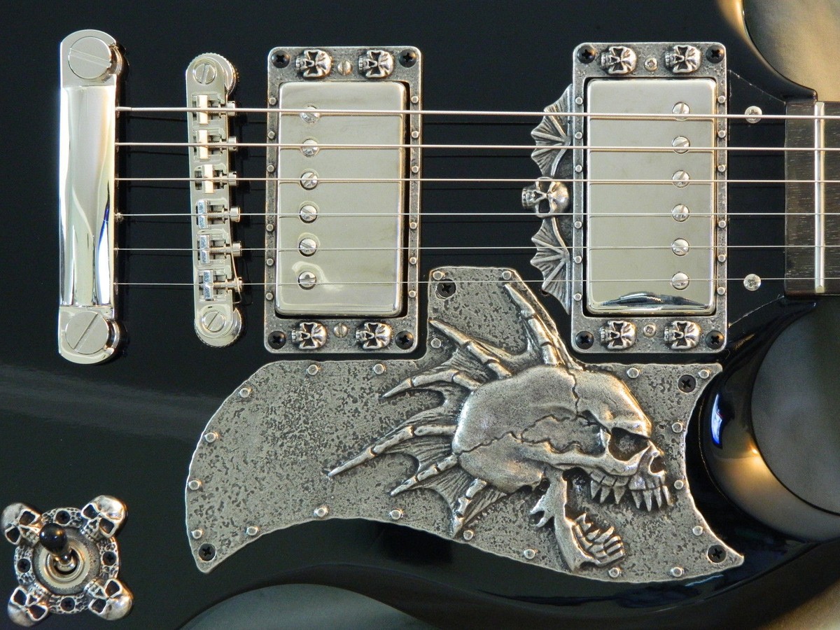 CUSTOM METAL SKULL PICKGUARD fits EPIPHONE G-400 SG GUITAR