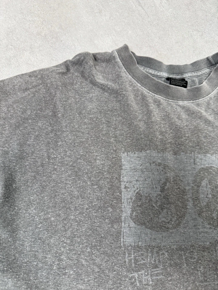 Camiseta gris Afends Hemp Revolution para hombre talla L gris ropa de calle Foto 3 de 4