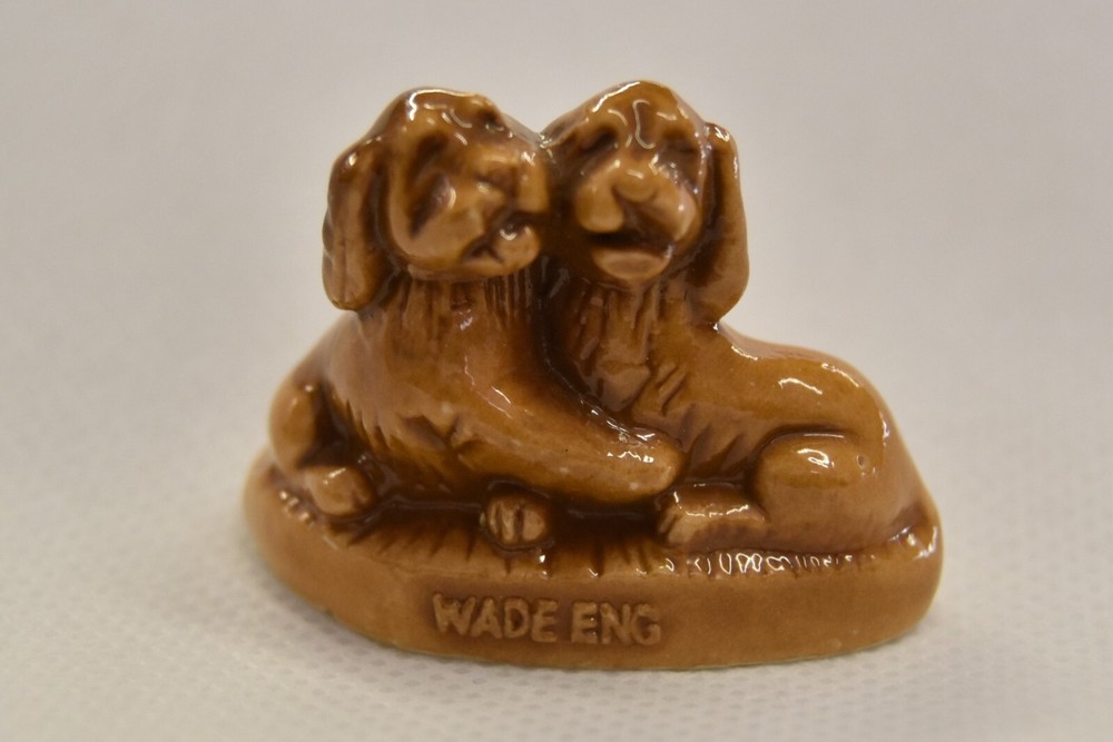 Wade Whimsies Puppies Pet Shop Friends Collection Made in Eng detailed Red Rose