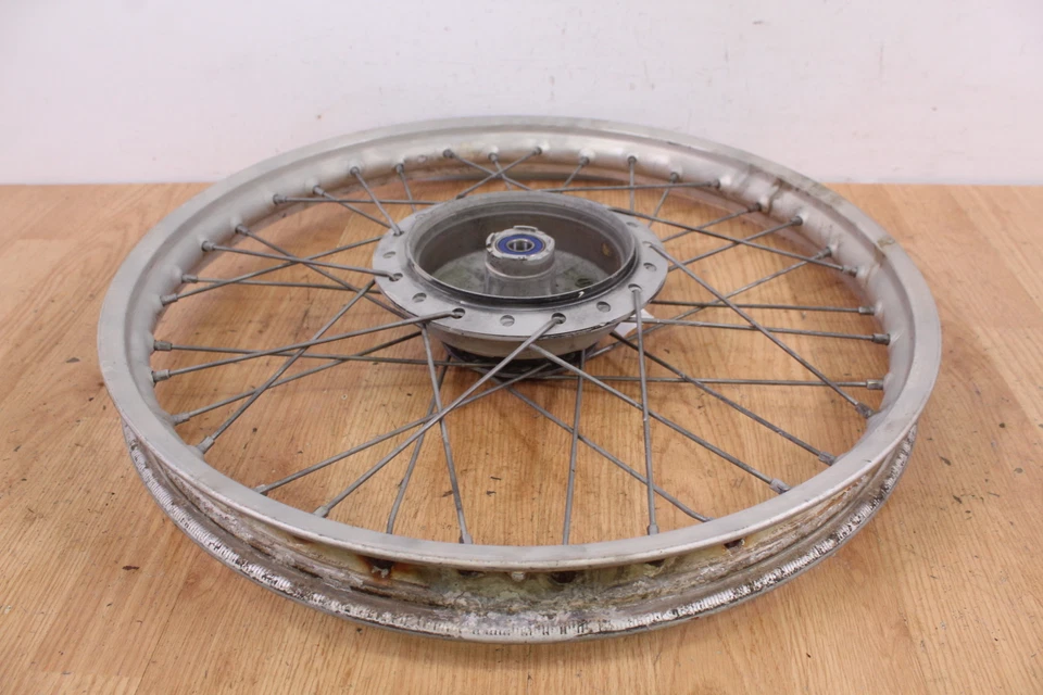 Honda CR250 1980 cubo de llanta delantera 21 pulgadas Foto 4 de 4