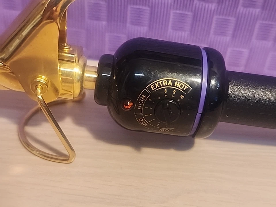 Hot Tools  Curling Iron - Gold Tested/Works! - Image 2 of 4