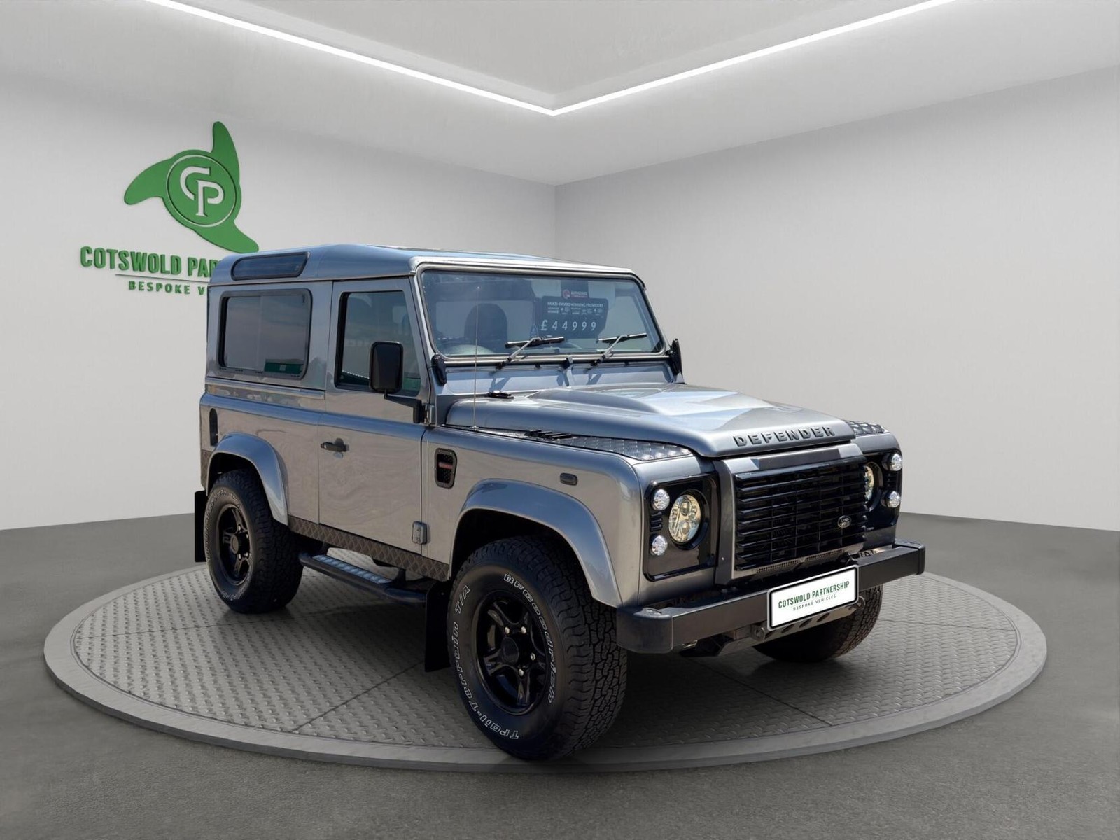 Land Rover Defender 90 2.2 TDCi XS Station Wagon 4WD SWB Euro 5 3dr