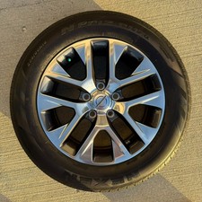 Chrysler Pacifica 18” Polished Wheel and Tire from 2022 Pinnacle
