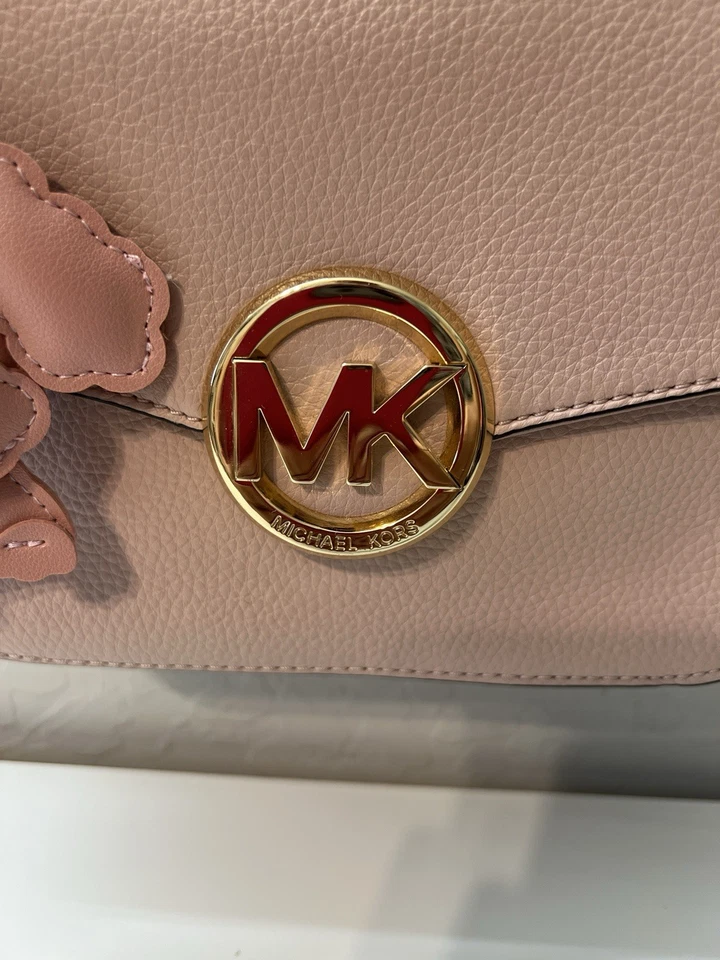 Michael Kors Blush Pink Leather Gold Chain Flap Shoulder bag Purse - Image 4 of 4