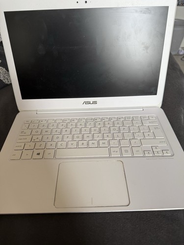 ASUS Zenbook UX305F 128GB SSD 8GB Ram White - fully functioning - Picture 2 of 9