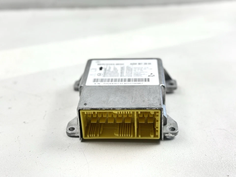 2012-2014 MERCEDES C300 OEM A2049012804 SRS CONTROL MODULE - Image 2 of 4