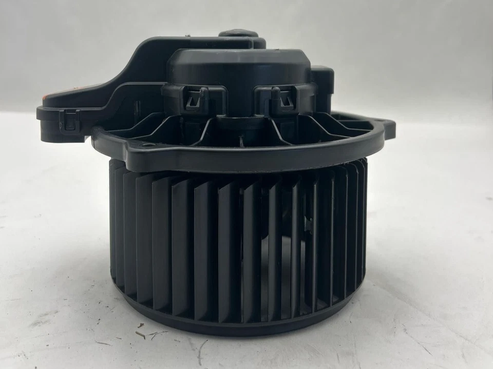 Conjunto de ventilador de motor soplador KIA SOUL 2021-2024 2,0 L OEM 97113H8000 con 24 k millas Foto 3 de 4