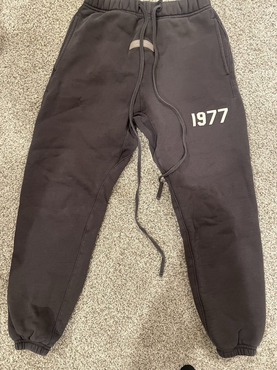 Fear Of God Essentials Sweatpants SS22 1977 IRON (XS FITS LIKE A SMALL)  