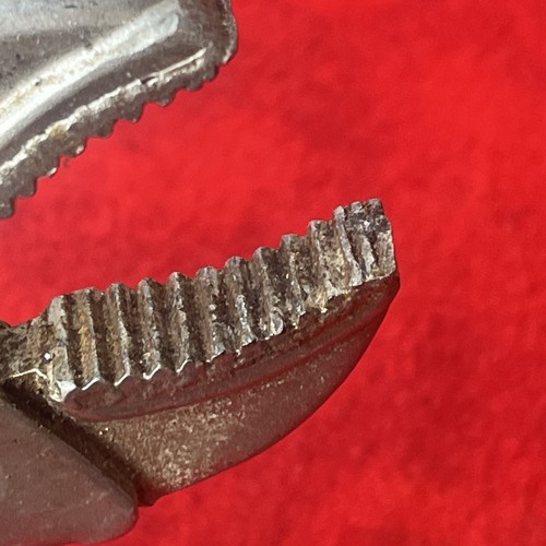 ALICATES DE AGARRE DE TORNILLO DE BLOQUEO CRAFTSMAN 9-45964 DE COLECCIÓN 8" DE LONGITUD - EE. UU. (k26) - Imagen 8 de 9
