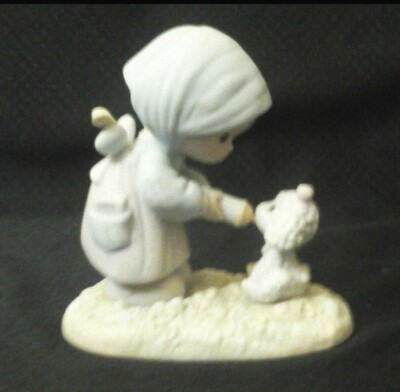 Precious Moments Feed My Sheep 1987 Member Only Figurine PM-871 MIB