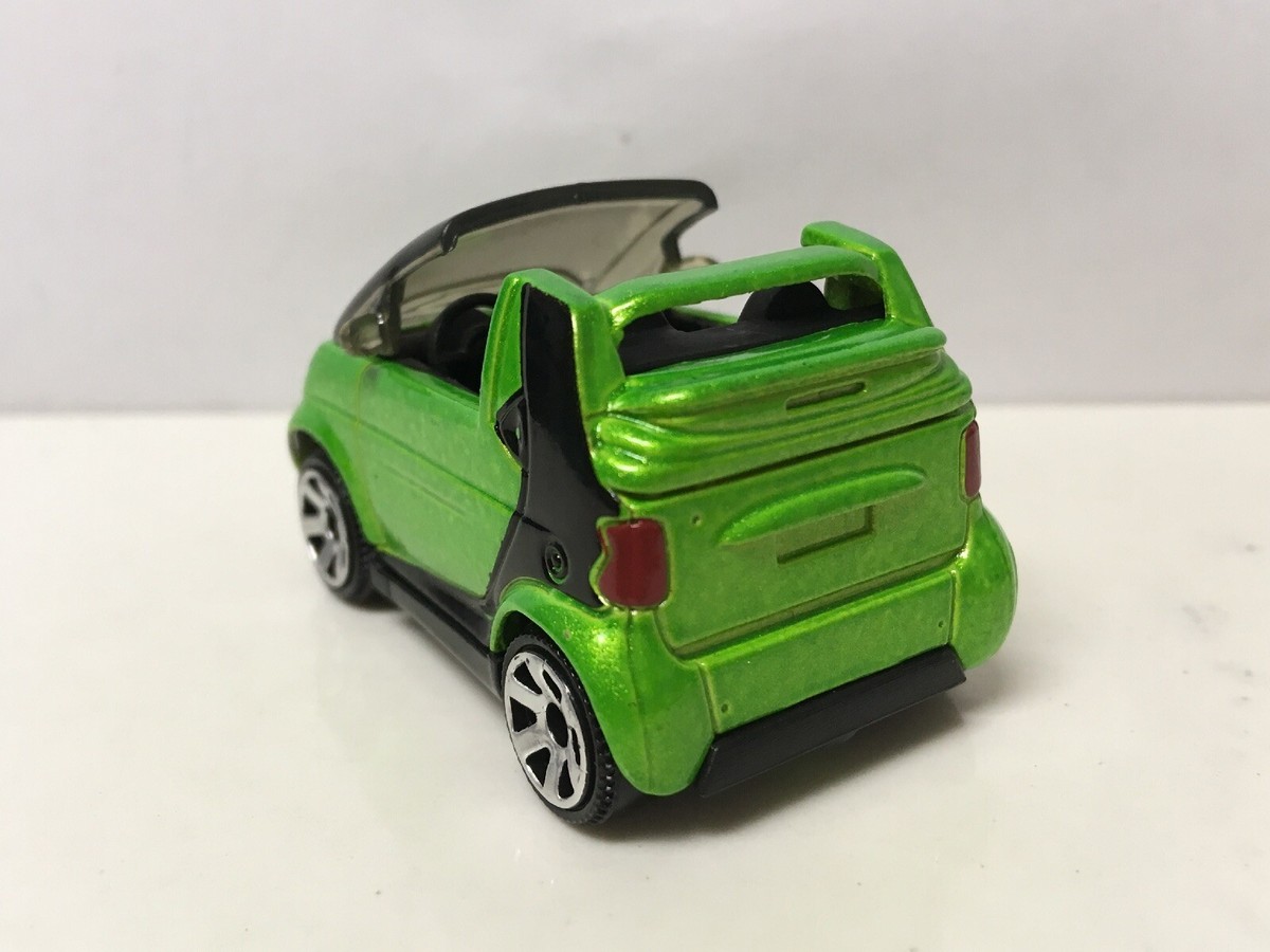 smart fortwo coupé ミニカー グリーン【非売品】 smart fortwo coupé ミニカー グリーン【非売品】 1998-2007 Smart