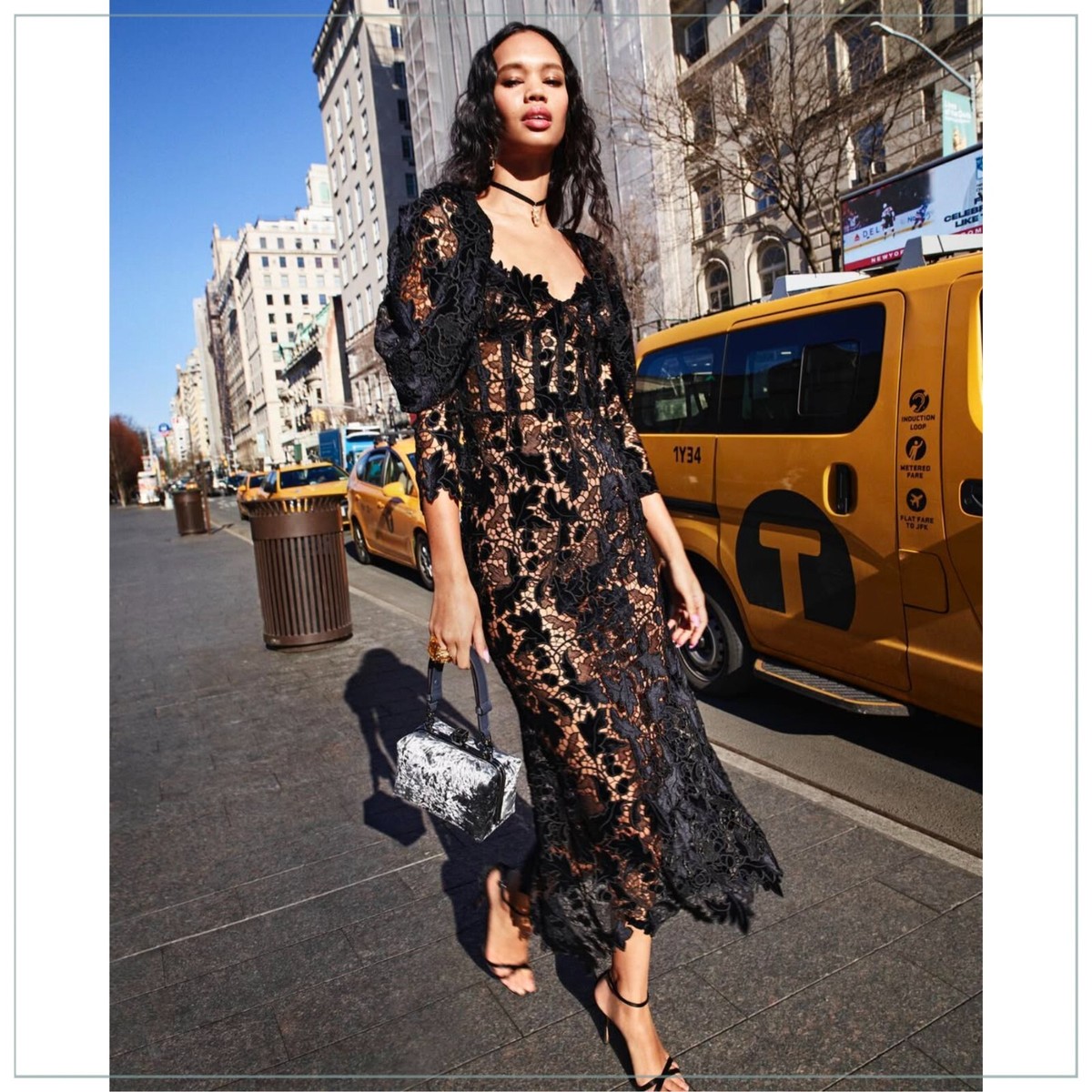 $5890 Oscar de la Renta Acorn Velvet and Guipure Lace Midi Runway
