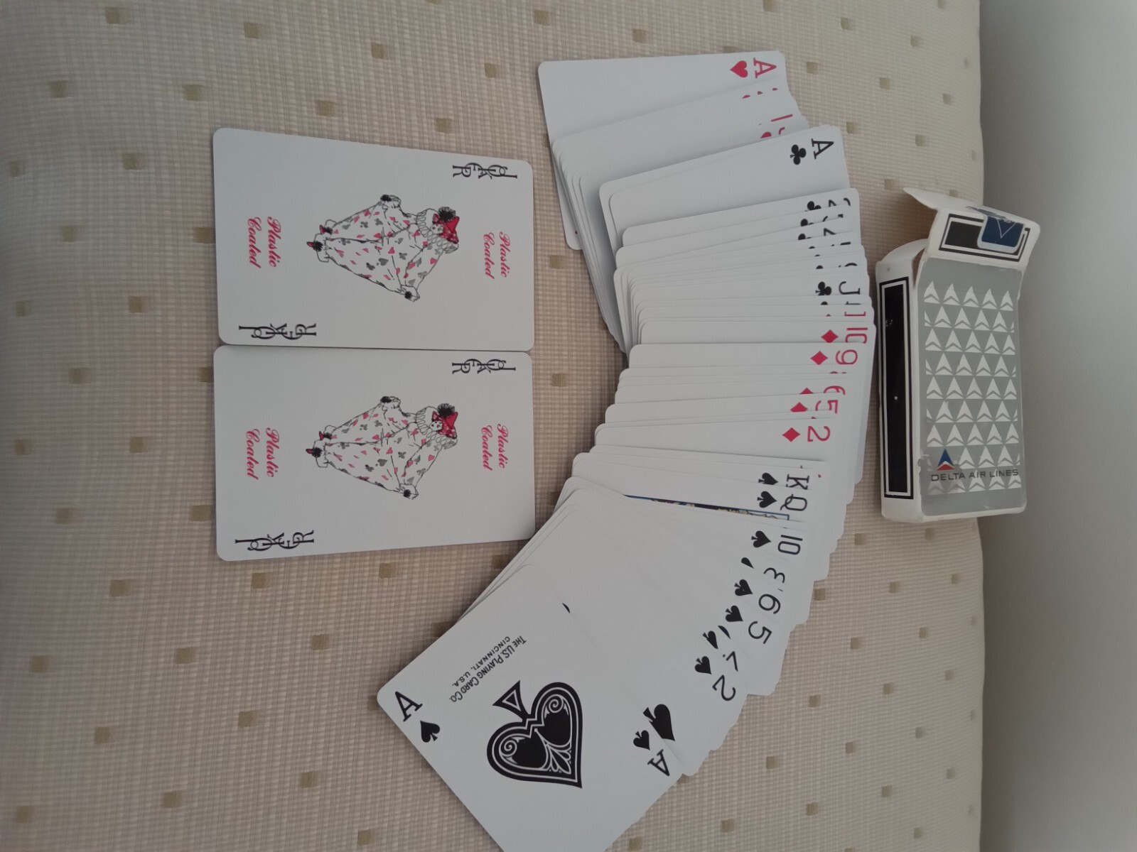 Playing cards delta airlines branded. The US playing card company. 
