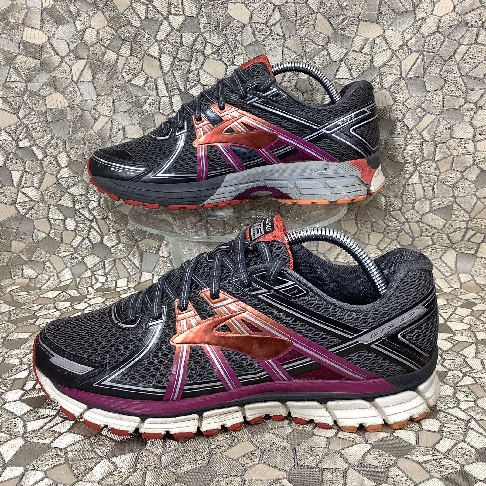 brooks gts 17 womens