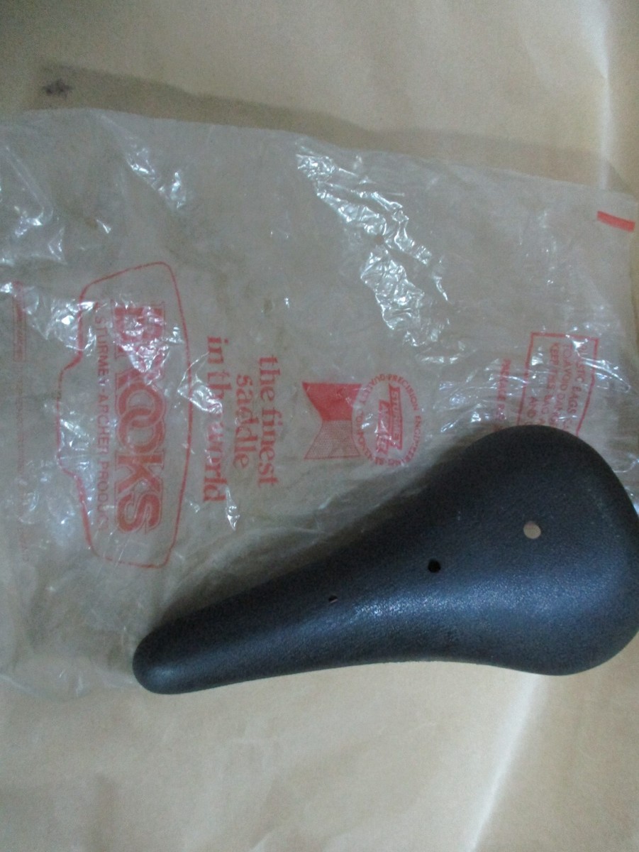 BROOKS 希少プラサドル B18 BROOKS 希少プラサドル B18 オールドパーツ情報 » BROOKS B18 サドル