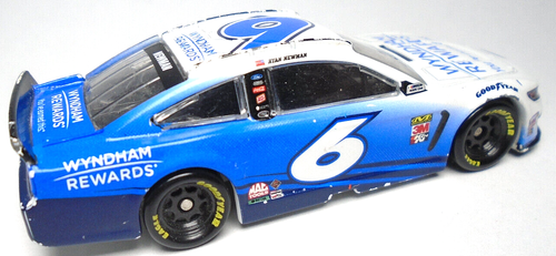 LIONEL '19 FORD MUSTANG #6 RYAN NEWMAN WYNDHAM REWARDS 1:64 DIECAST 3" NASCAR - Picture 4 of 6