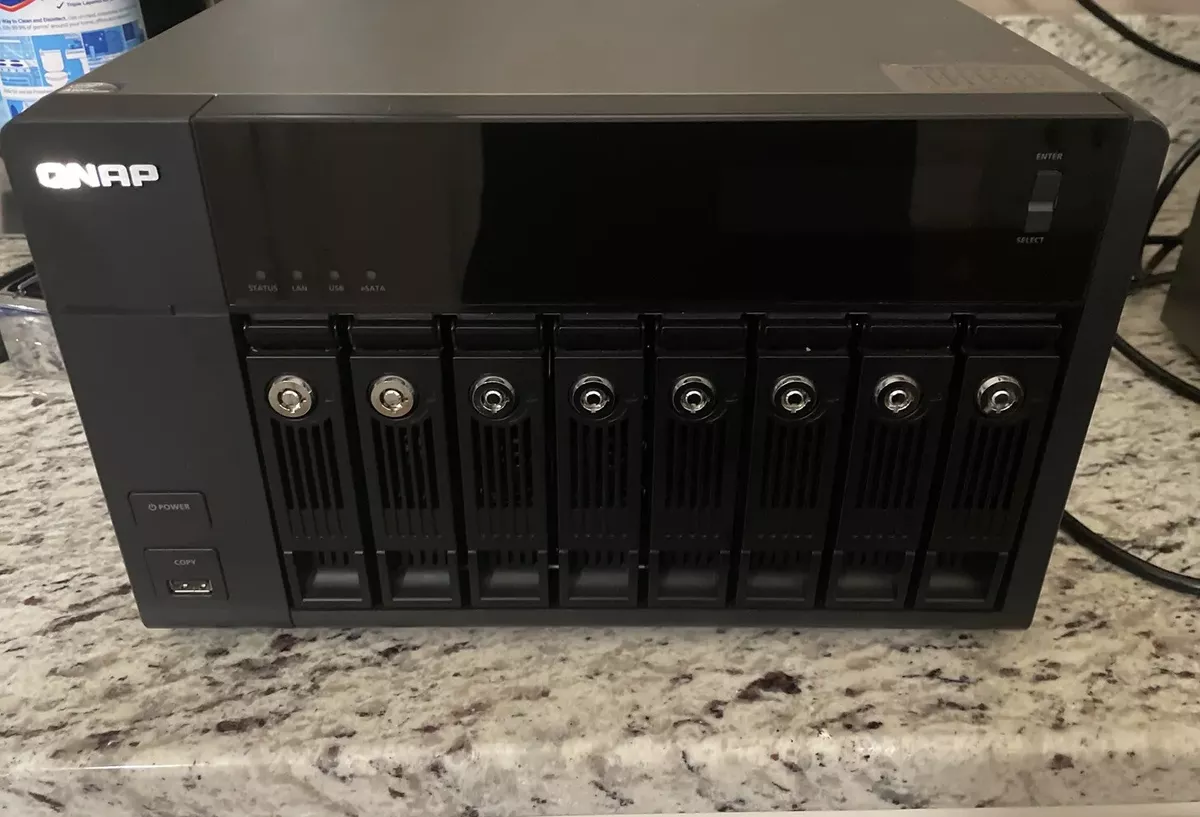 QNAP NAS TS-869 Pro Used (8 Drives Included, RAM upgraded)