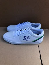 ES EOS MENS SIZE 9 WHITE SKATE SHOES 22'