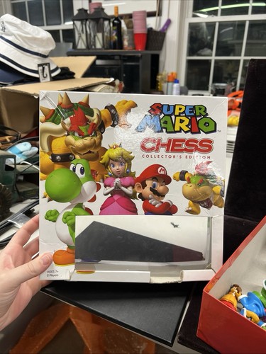 Super Mario Bros Nintendo 2010 Chess Set With Board & All Pieces - Read Desc - Picture 9 of 9