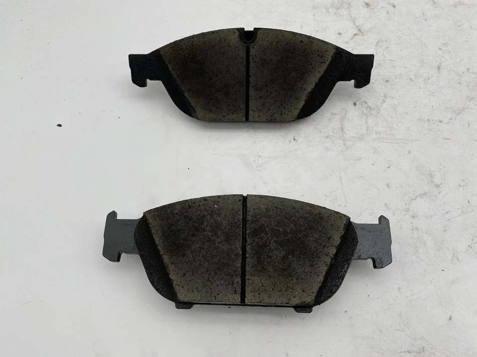 NEW! 2014-2018 Audi A6 S6 A7 S7 RS7 Front Brake Pad Set Genuine 4G0 698 151 R - Image 2 of 4