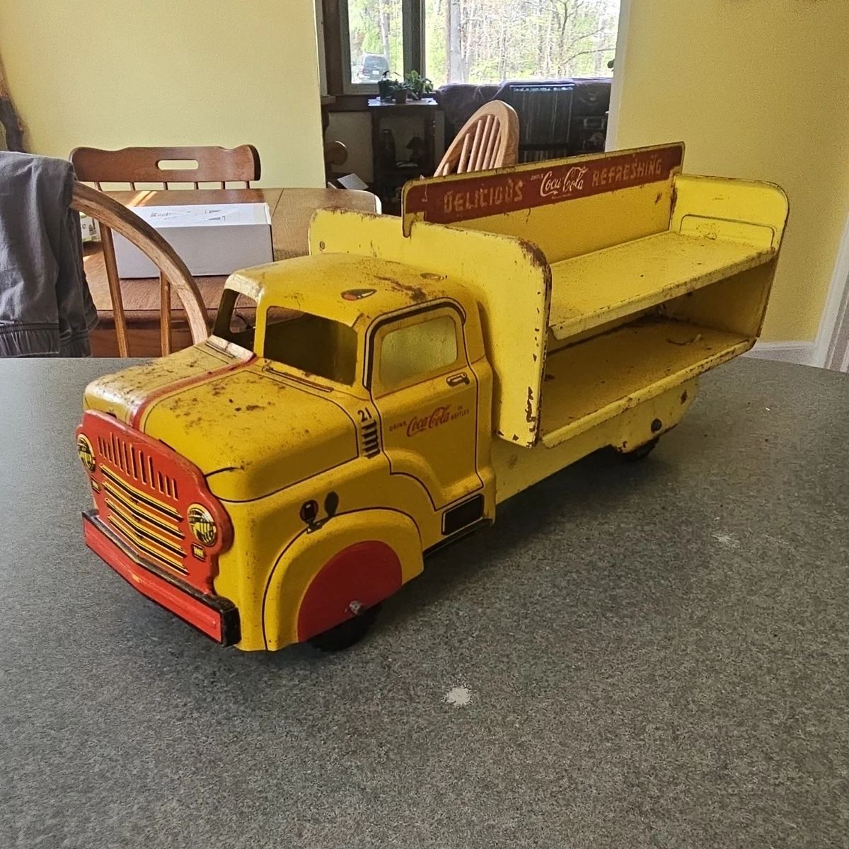 Coca Cola TiN Truck Indiana Vintage & Antique TiN Toy Vehicles for