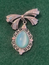 VINTAGE BOW PIN WITH PEAR DROP