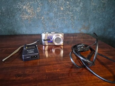   Panasonic Lumix DMC-TZ3 Digitalkamera   Leica Objektiv   10x Zoom   voll funk