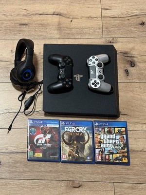 Sony PlayStation 4 Pro 1TB Console + 2 Controller + 3 Cds + Headphones