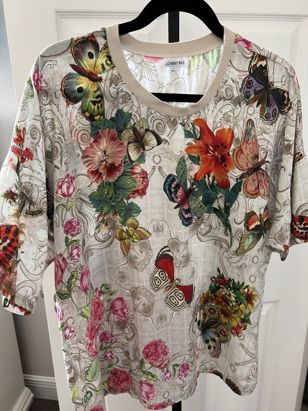 Johnny Was LARGE White Butterfly/ Floral Silk Lounge  Top Oversized T Shirt